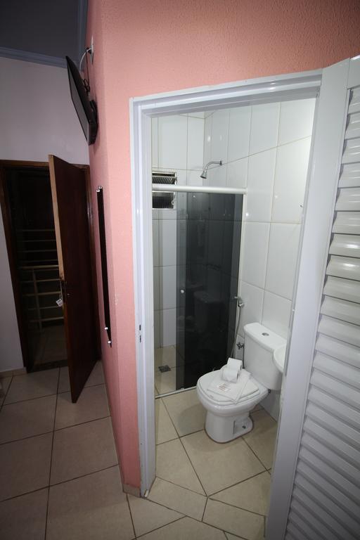 Pousada Do Mineiro Olímpia Esterno foto